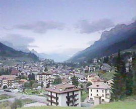panorama di Moena la perla delle Dolomiti 