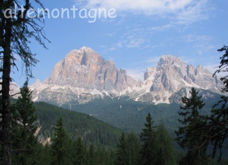 Intorno alla Tofana di Rozes Rifugio Dibona