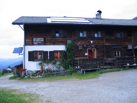 Rifugio Genziana - Enzianhutte