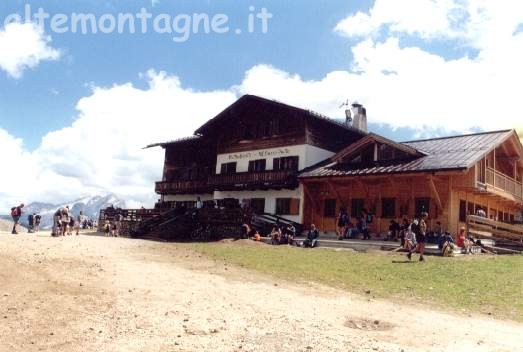 Rifugio Sassopiatto / Plattkofelhütte