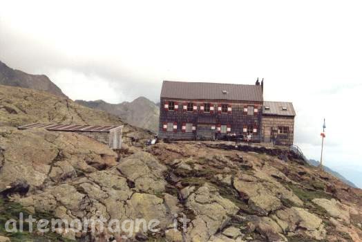 Rifugio Vedretta Pendente / Teplitzer Hütte